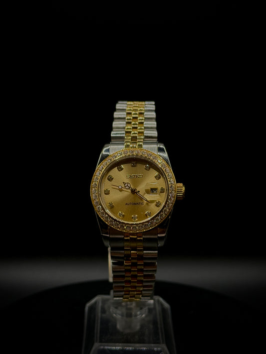 Aurelia Gold Dial